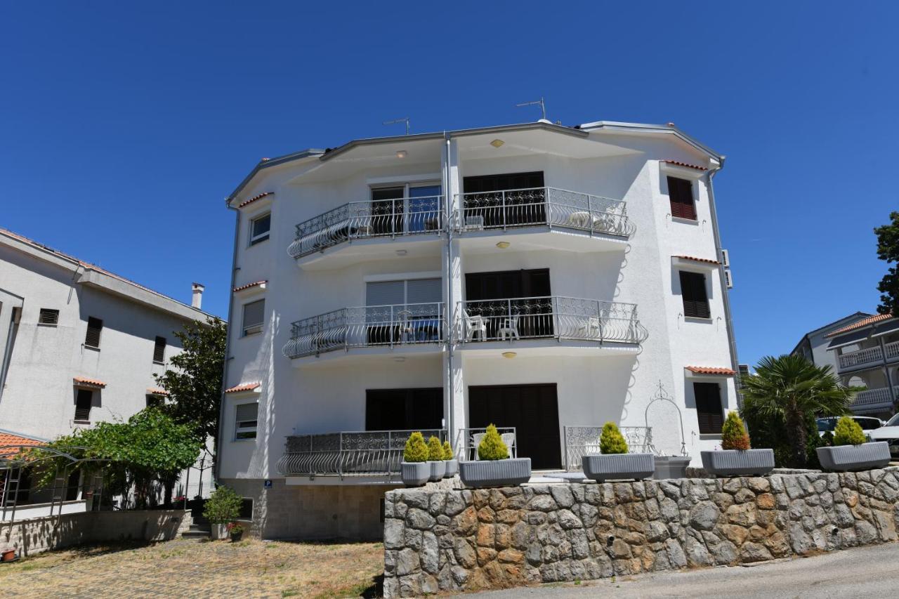 Apartmani Totic Malinska Esterno foto