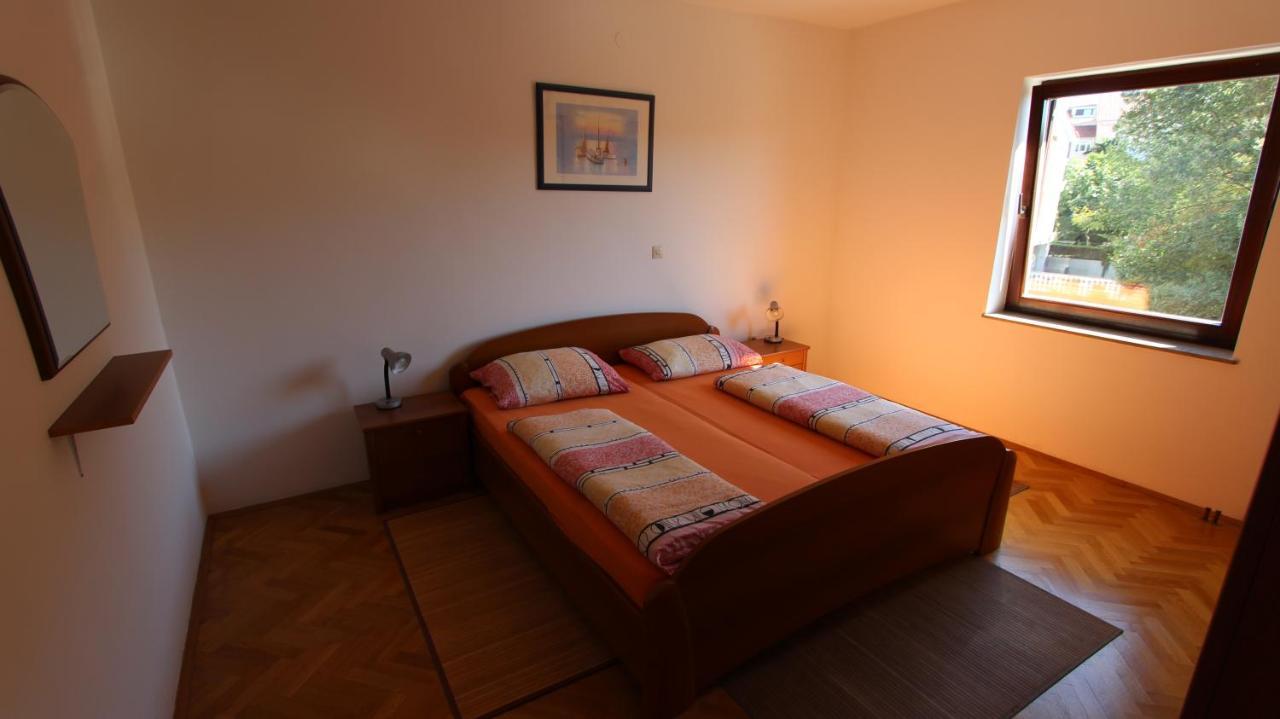 Apartmani Totic Malinska Esterno foto