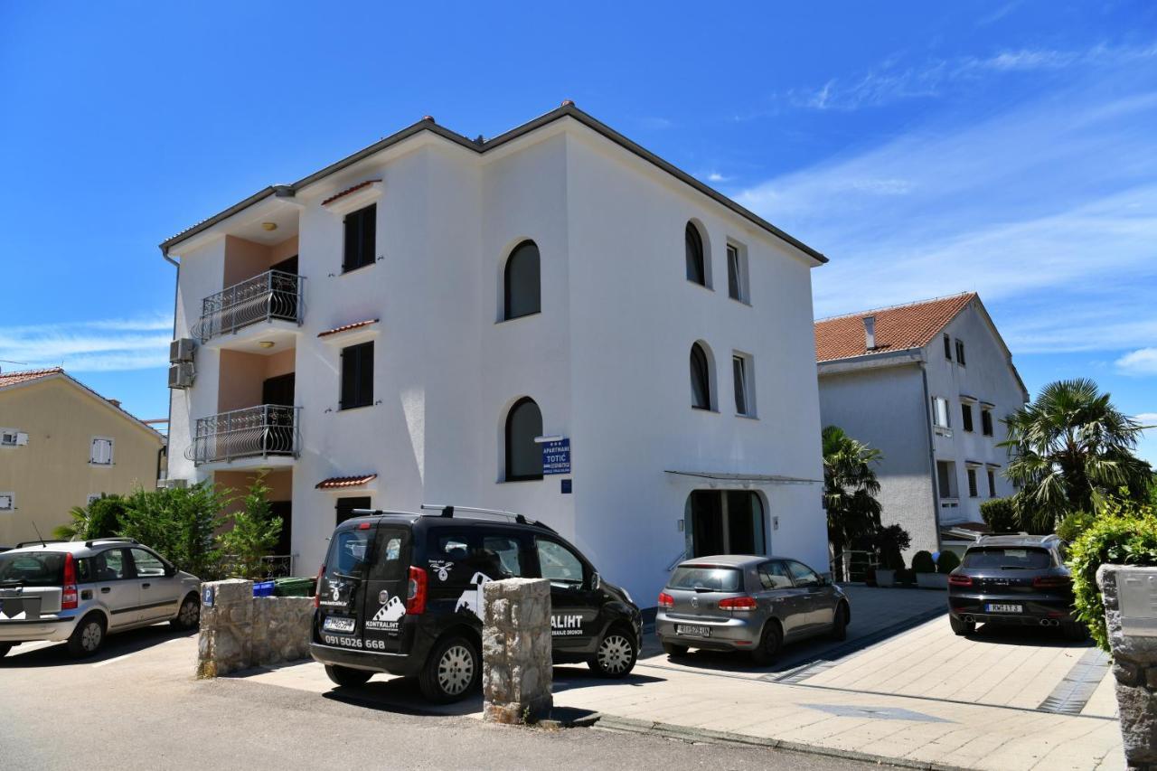 Apartmani Totic Malinska Esterno foto