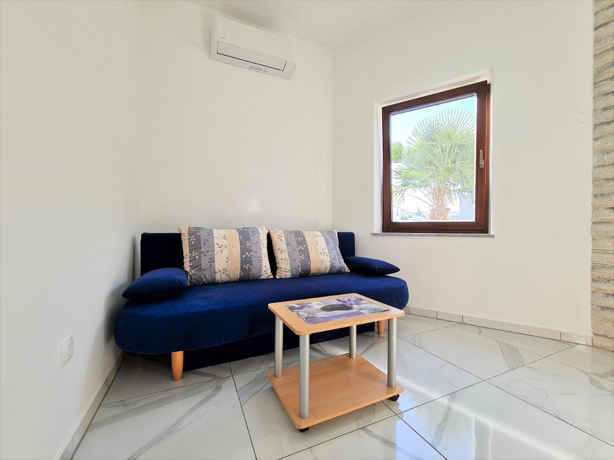 Apartmani Totic Malinska Esterno foto
