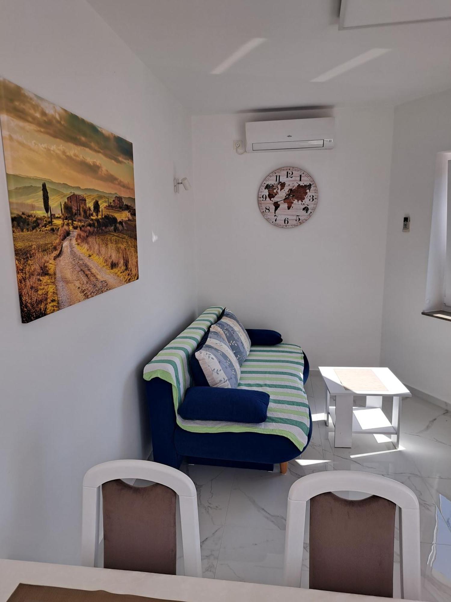 Apartmani Totic Malinska Esterno foto