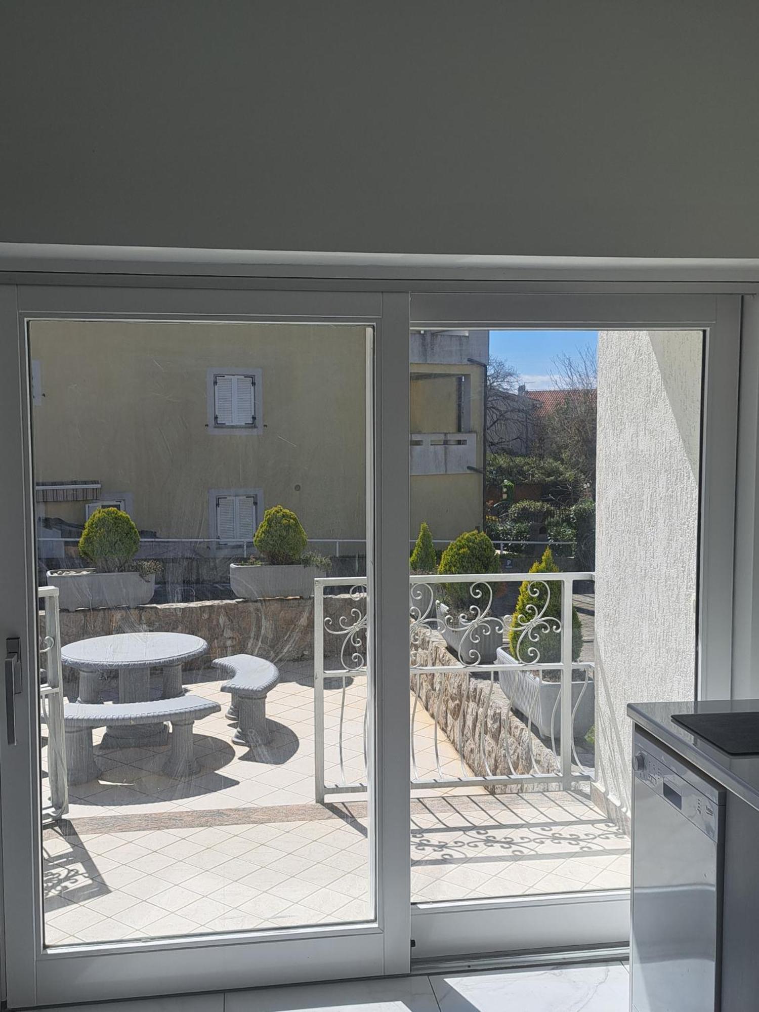 Apartmani Totic Malinska Esterno foto